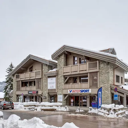 Spacieux A Avec Sauna, Proche Des Pistes - Fr-1-562-12 *