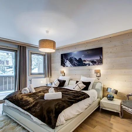 Spacieux A Avec Sauna, Proche Des Pistes - Fr-1-562-12 Courchevel